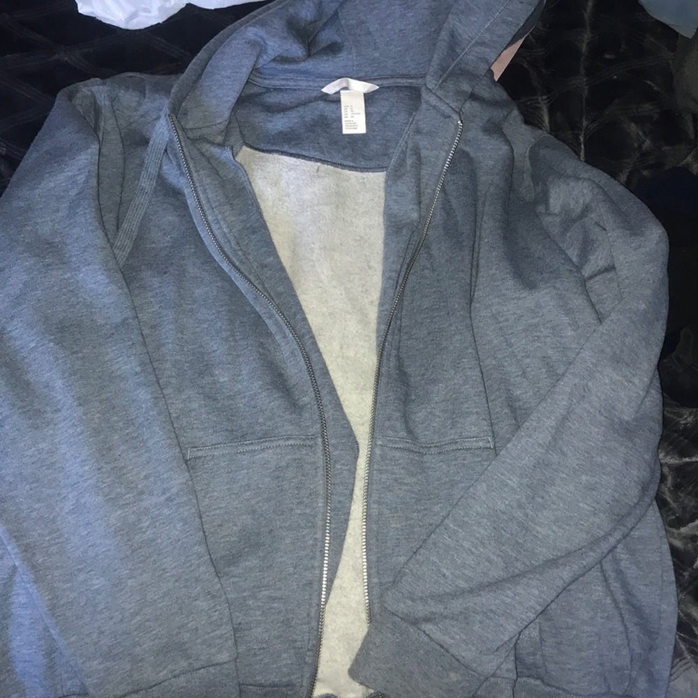 H&M zip up